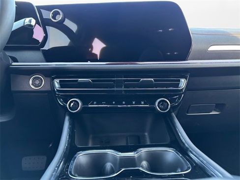 New 2026 Chevrolet Traverse RS image 11