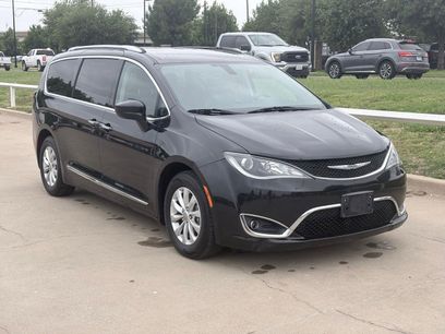 Used 2019 Chrysler Pacifica Touring-L