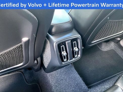 Certified 2025 Volvo XC40 B5 Plus image 30