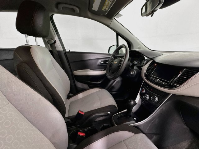 Used 2021 Chevrolet Trax LS w/ Tint and Cruise Package FWD image 25