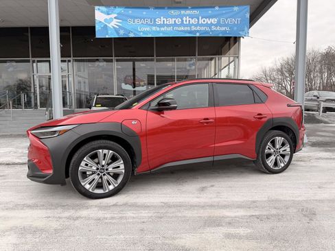 Used 2025 Subaru Solterra Limited image 1