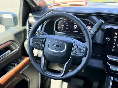 New 2026 GMC Sierra 2500 Denali Ultimate w/ Max Trailering Package AWD/4WD image 16