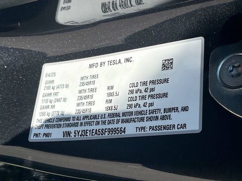 Used 2025 Tesla Model 3 Long Range RWD image 32