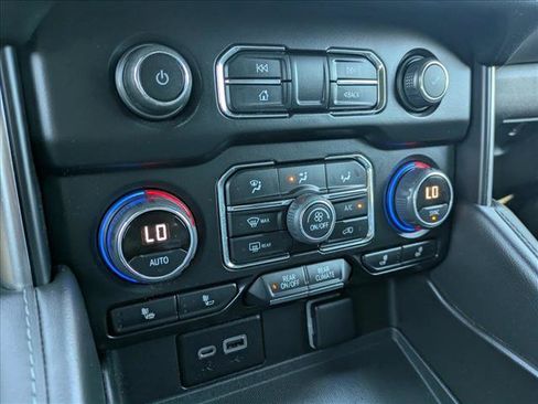 Used 2021 Chevrolet Tahoe LT AWD/4WD image 14