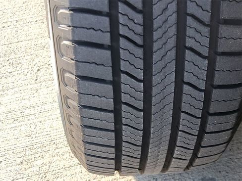 Used 2020 MAZDA CX-5 Touring image 11