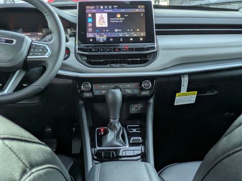 New 2026 Jeep Compass Limited image 25
