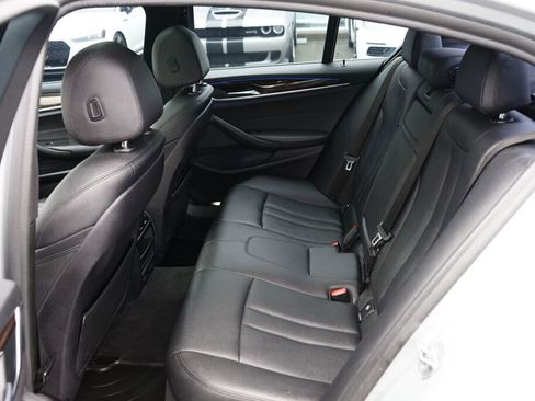 Used 2019 BMW 530e 530e iPerformance w/ Convenience Package image 19