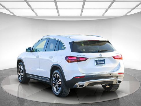 Certified 2024 Mercedes-Benz GLA 250 GLA 250 image 2