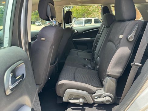 Used 2014 Dodge Journey American Value Package w/ Flexible Seating Group FWD image 6