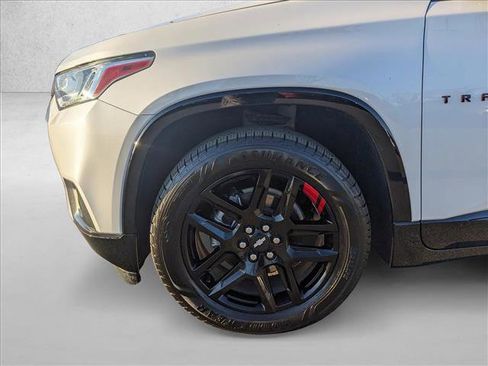 Used 2021 Chevrolet Traverse Premier w/ Redline Edition image 22