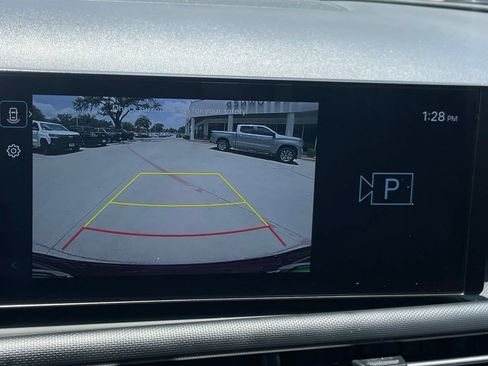 Used 2025 Hyundai Tucson SEL FWD image 18