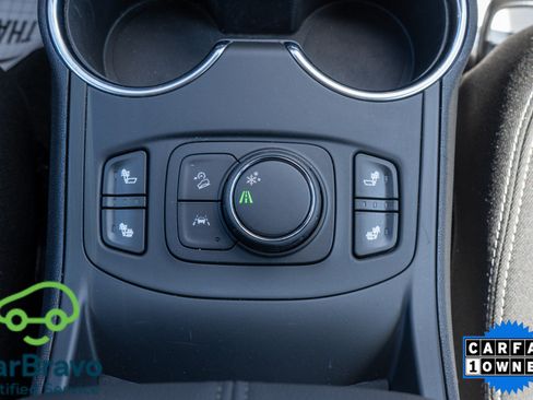 Used 2023 GMC Terrain SLE w/ Driver Convenience Package FWD image 23