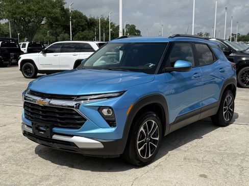 Used 2025 Chevrolet TrailBlazer LT AWD/4WD image 10