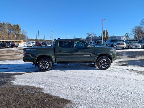 Used 2021 Toyota Tacoma TRD Sport image 7
