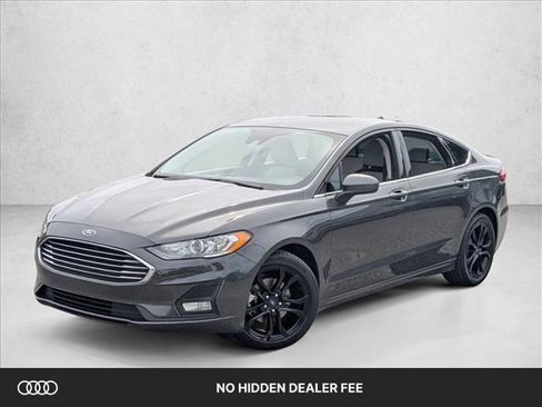 Used 2019 Ford Fusion SE w/ Equipment Group 151A FWD image 1