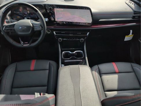 New 2026 Chevrolet Traverse RS w/ LPO, Floor Liner Package image 16