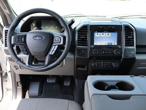 Used 2018 Ford F150 XLT w/ Equipment Group 302A Luxury AWD/4WD image 5