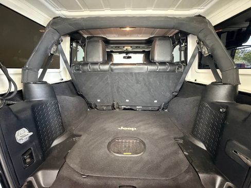 Used 2016 Jeep Wrangler Unlimited Rubicon w/ Dual Top Group AWD/4WD image 6