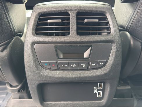 Used 2021 Honda Pilot Special Edition image 9