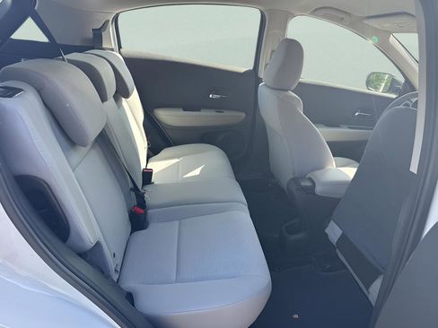 Used 2019 Honda HR-V LX image 31