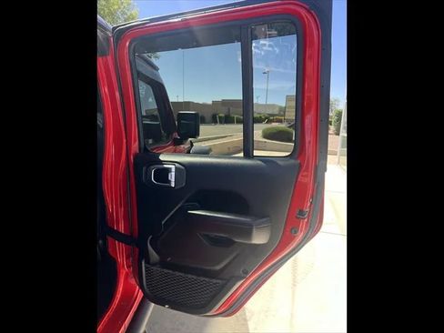 Used 2021 Jeep Gladiator Mojave AWD/4WD image 19