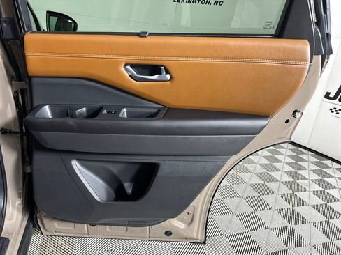 Used 2025 Nissan Pathfinder Platinum w/ Cargo Package FWD image 34