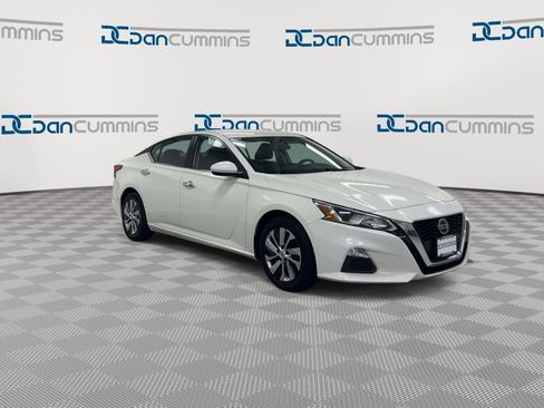 Used 2019 Nissan Altima 2.5 S FWD image 2