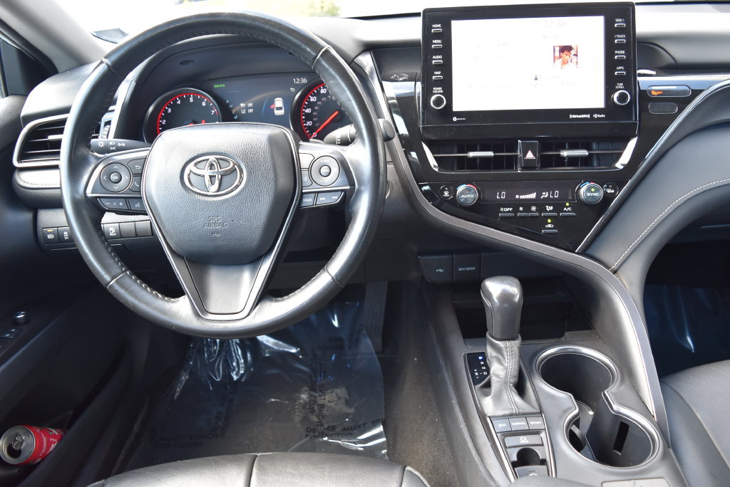 Used 2024 Toyota Camry XSE FWD image 11