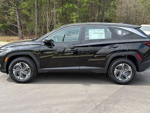 New 2026 Hyundai Tucson Blue SE image 8