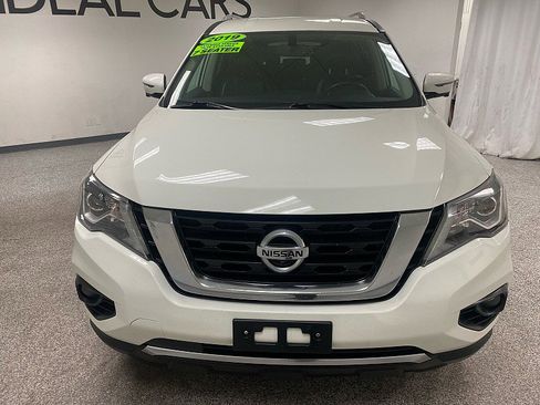 Used 2019 Nissan Pathfinder SL image 2