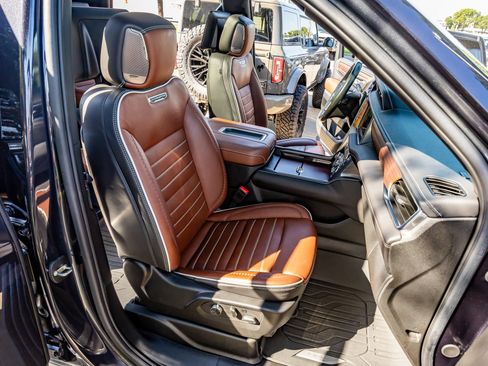 Used 2023 GMC Yukon Denali Ultimate AWD/4WD image 30