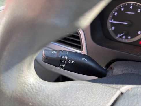 Used 2017 Hyundai Sonata SE image 28