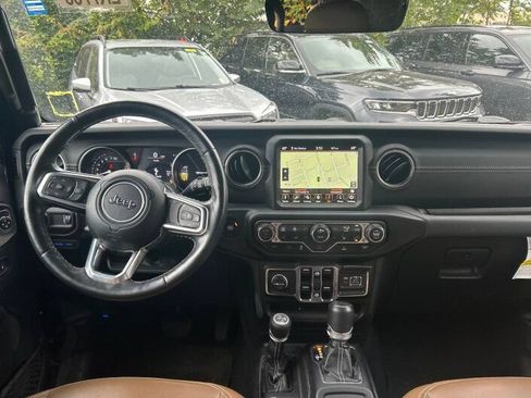 Used 2023 Jeep Wrangler Unlimited Sahara w/ Cold Weather Group AWD/4WD image 10