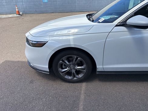 Used 2024 Honda Accord EX image 31