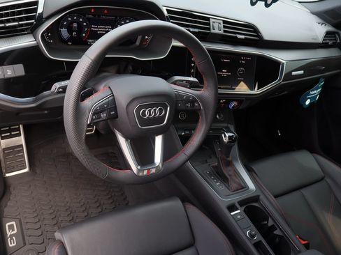 Used 2025 Audi Q3 2.0T Premium Plus AWD/4WD image 11
