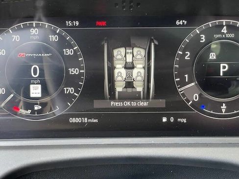 Used 2018 Land Rover Range Rover Velar R-Dynamic SE image 33