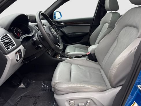 Used 2016 Audi Q3 2.0T Prestige w/ Prestige Package AWD/4WD image 17