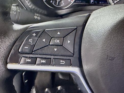 Used 2024 Nissan Sentra SR w/ SR Premium Package FWD image 14