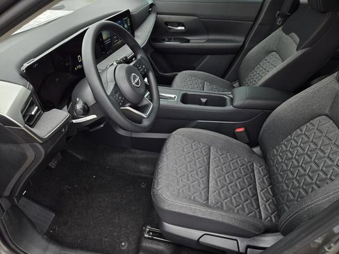 New 2027 Nissan Kicks SV FWD image 18