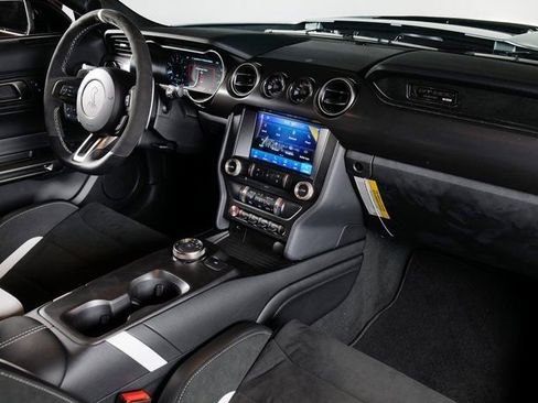 Used 2022 Ford Mustang Shelby GT500 w/ Technology Package image 4