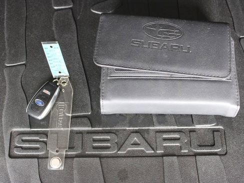 Used 2024 Subaru Forester Limited w/ Convenience Package AWD/4WD image 30