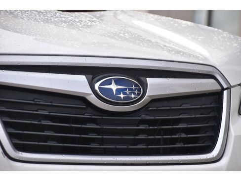 Used 2020 Subaru Forester Premium image 12