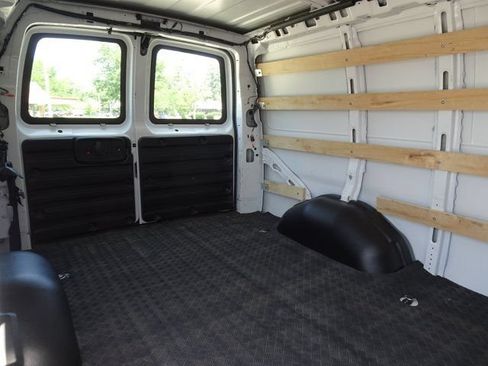 Used 2024 Chevrolet Express 2500 w/ Driver Convenience Package RWD image 12