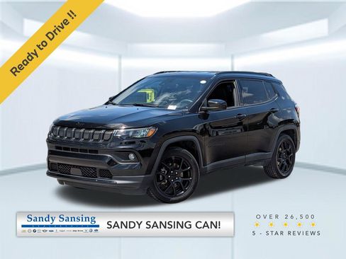 Used 2022 Jeep Compass Latitude FWD image 1