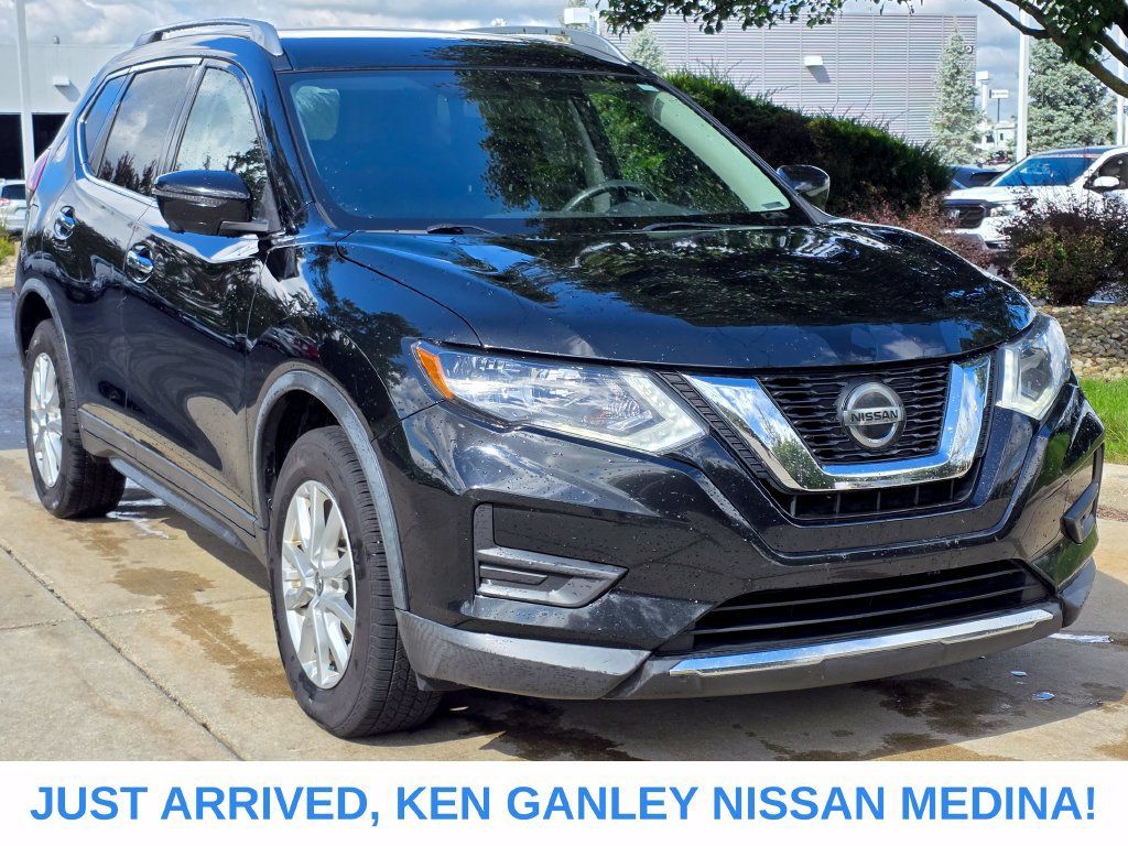 Used 2018 Nissan Rogue SV w/ Premium Package AWD/4WD image 1