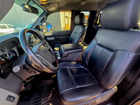 Used 2012 Ford F250 Lariat w/ Chrome Pkg image 26