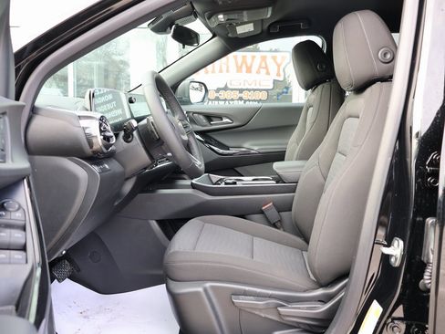 New 2026 Chevrolet Equinox LT w/ LPO, Floor Liner Package image 12