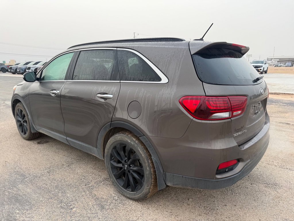 Used 2019 Kia Sorento S FWD image 5