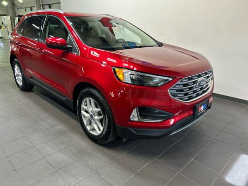 Used 2022 Ford Edge SEL w/ Convenience Package AWD/4WD image 2