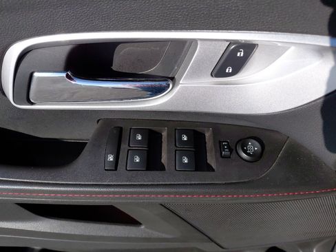 Used 2015 Chevrolet Equinox LT image 17